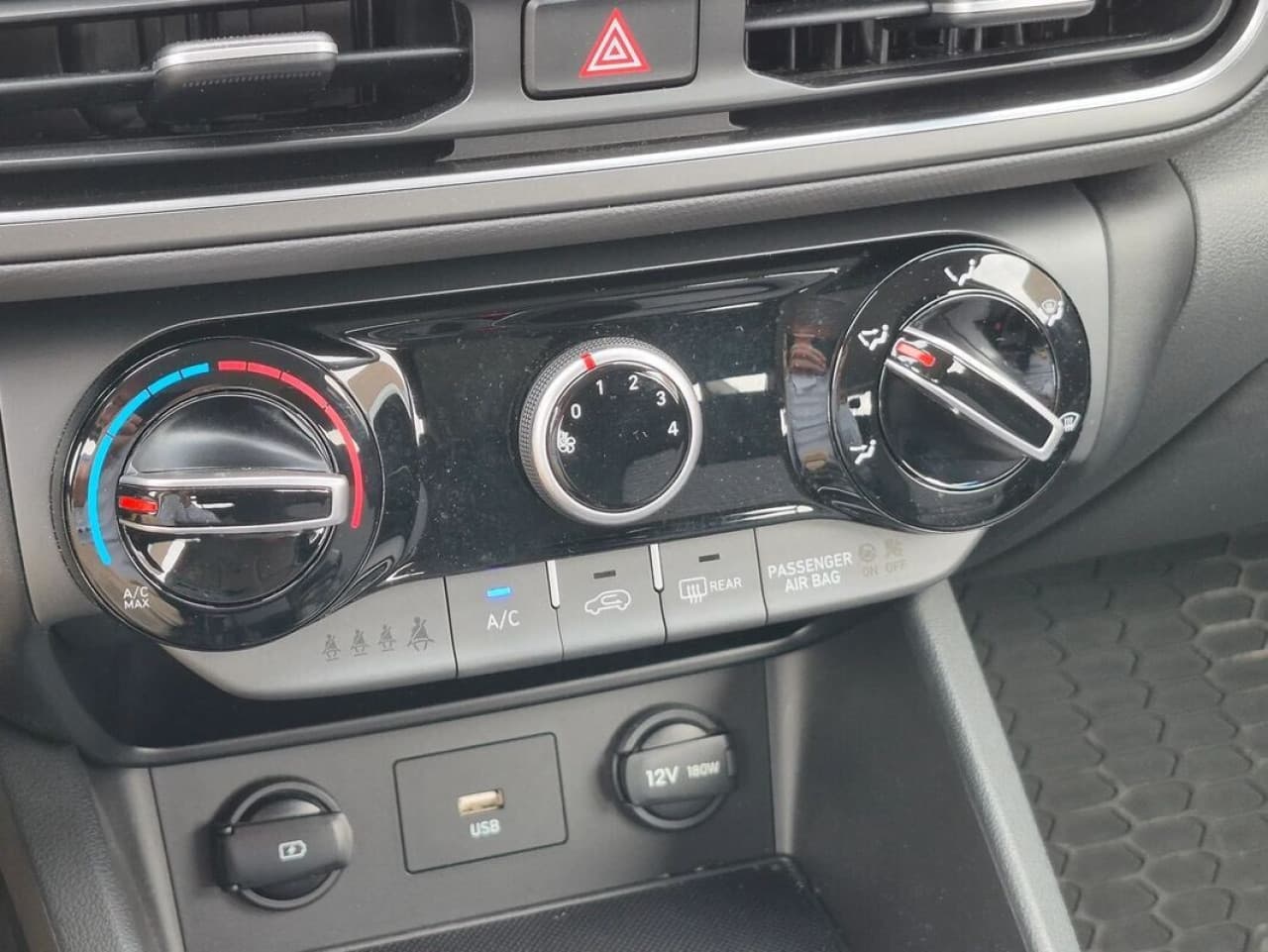 Hyundai Kona - zdjęcie 19
