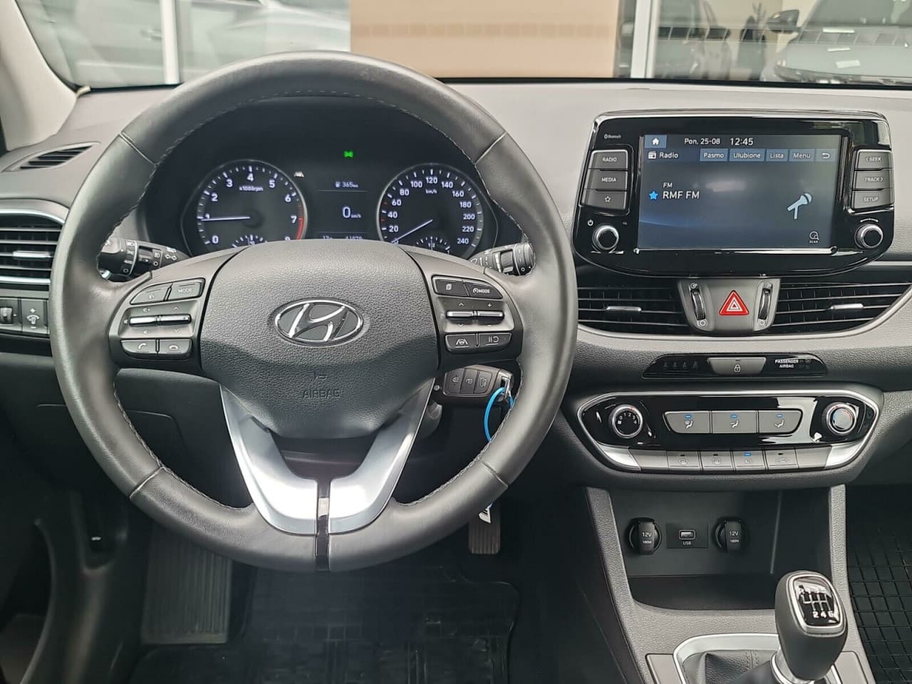 Hyundai i30 - zdjęcie 14